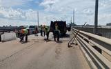 На Октябрьском мосту в Ярославле работает 9 человек