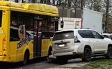 В ДТП с желтым автобусом в Ярославле попали четыре машины