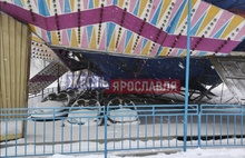 На Даманском в Ярославле из-за снега рухнула крыша аттракциона