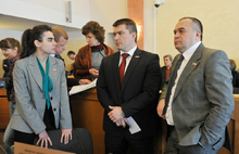 На внеочередном заседании муниципалитета Ярославля внесли поправки в бюджет. Фоторепортаж