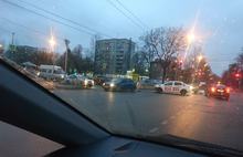 Ярославль, ДТП, такси: в Дзержинском районе авария с участием «троек»