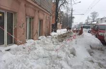 «У меня есть вопросы к следствию»: сын пострадавшей от снежной глыбы в Ярославле рассказал подробности трагедии